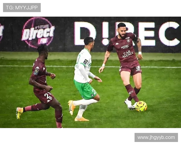 洛里昂阵容轮换策略引发热议，专家对球队未来表现潜力进行分析