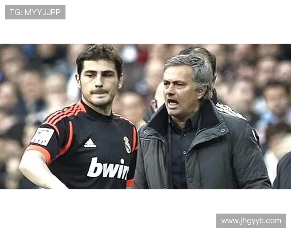 博斯克：西班牙足球的传奇教父，战术与精神的持续影响分析