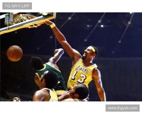 张伯伦内线统治力对比贾巴尔助球队篮板率显著提升